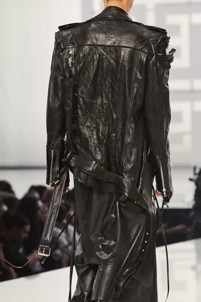 Look 56